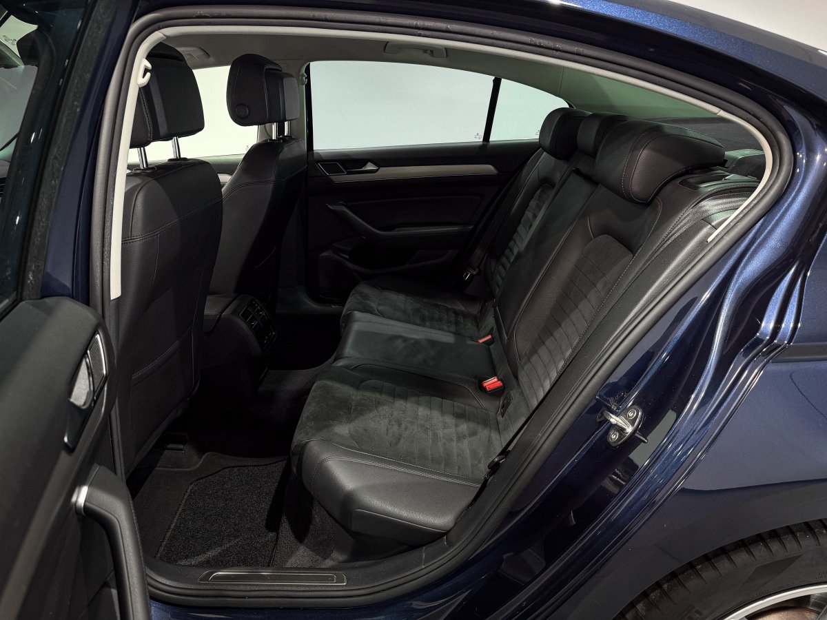 Foto Volkswagen Passat 10