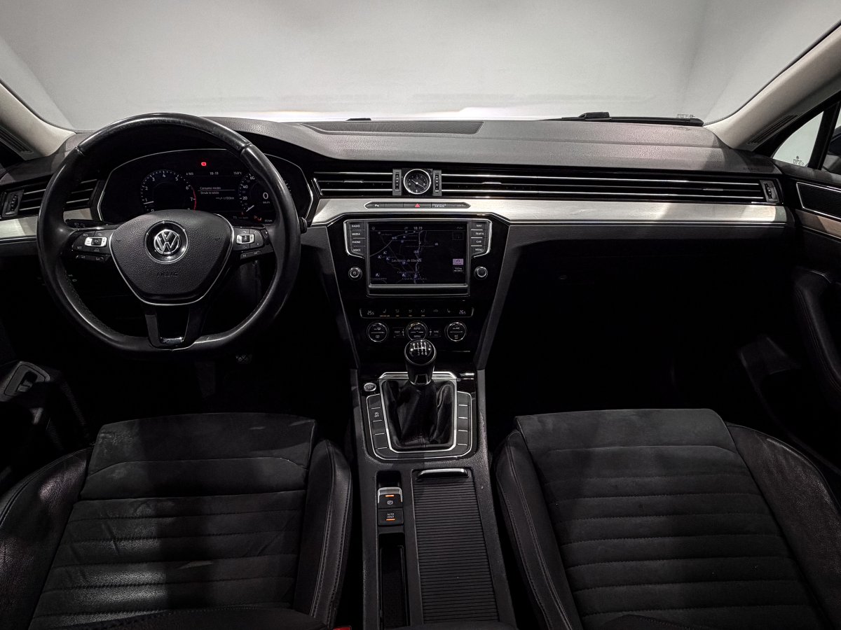 Foto Volkswagen Passat 17