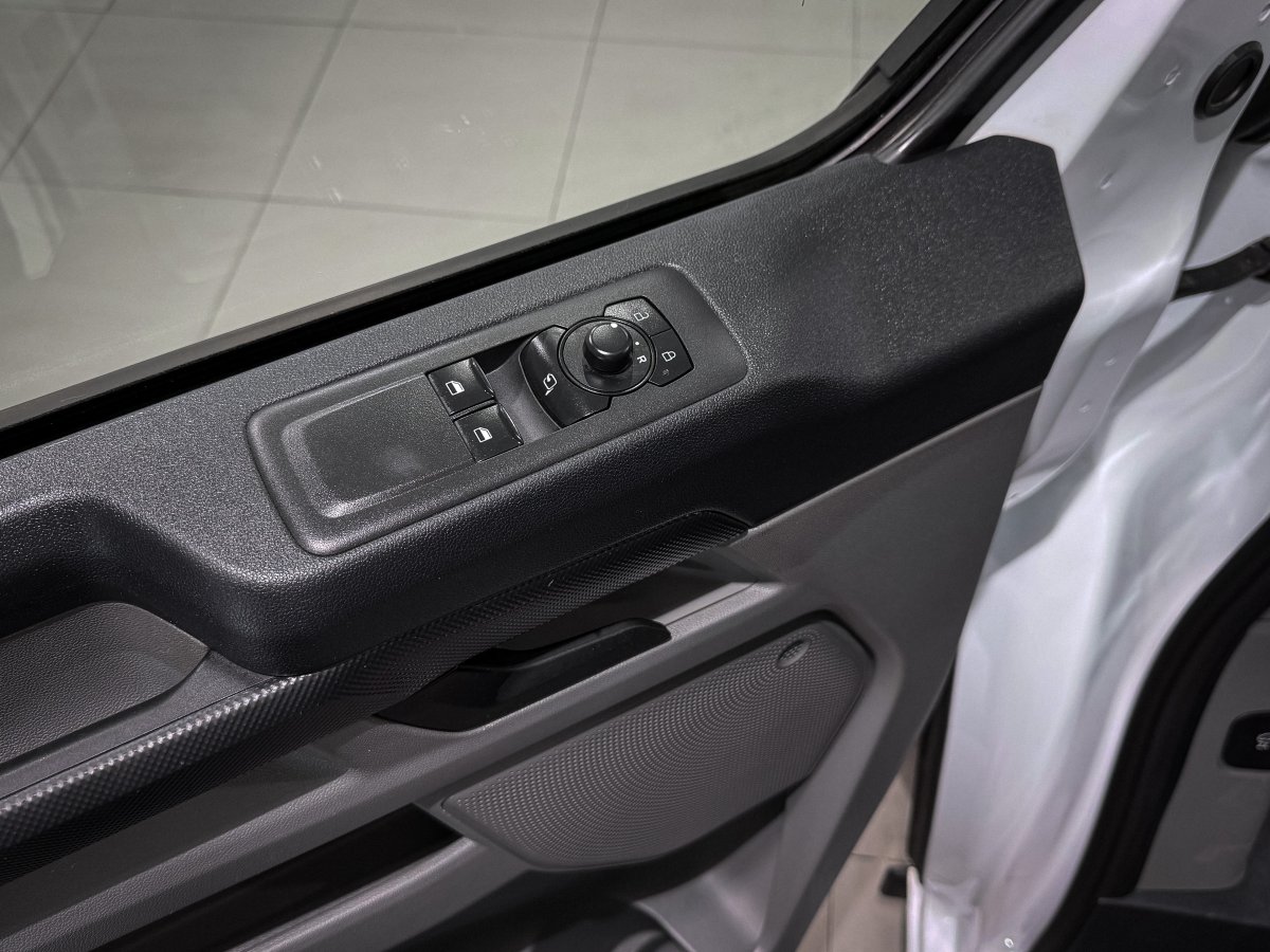 Foto Ford Transit 21