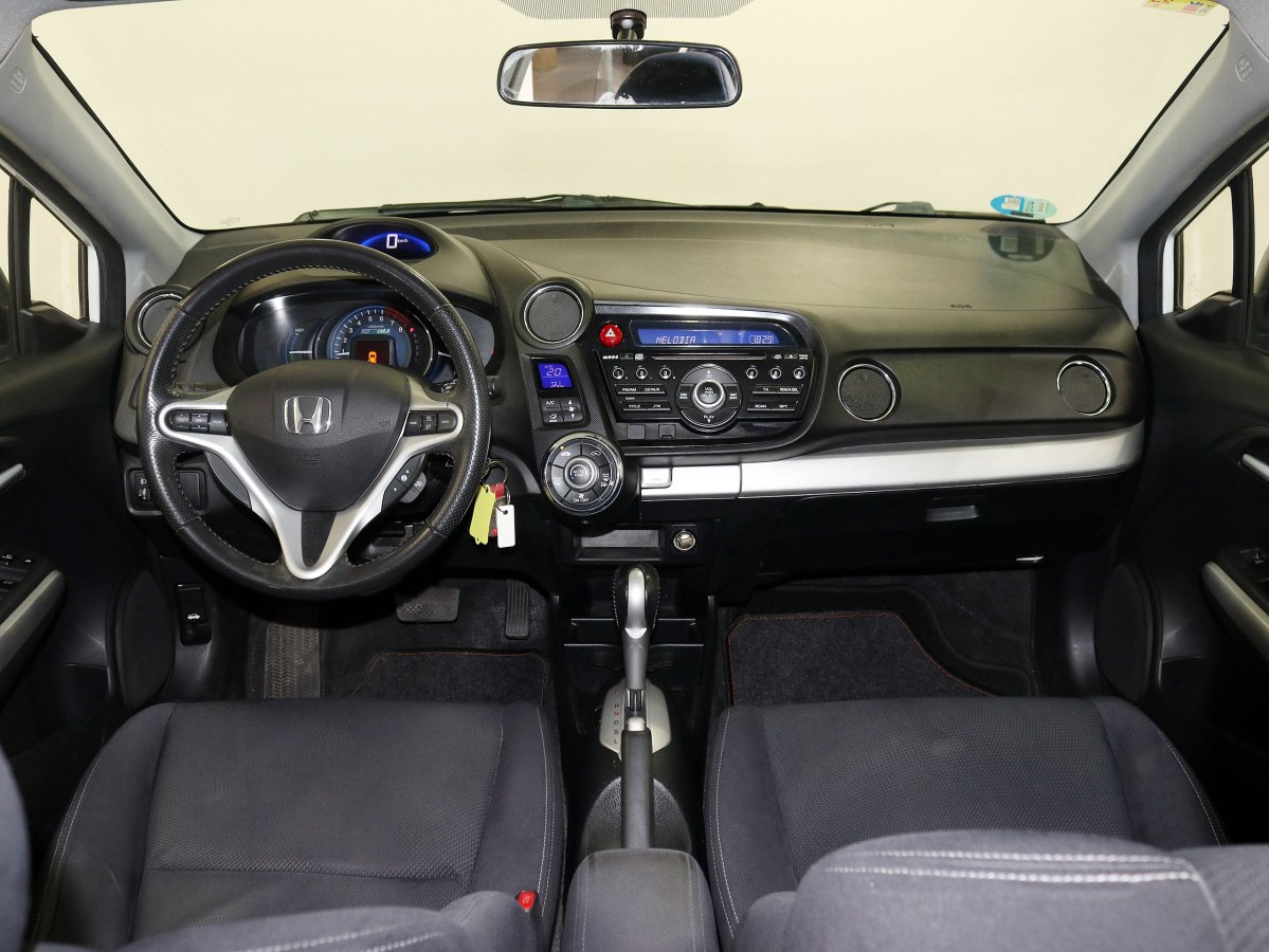 Foto Honda Insight 11