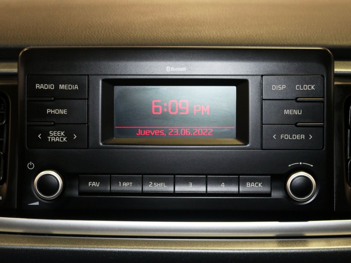 Foto Kia Rio 16