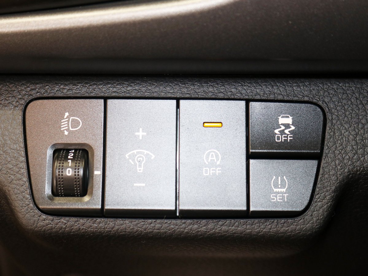Foto Kia Rio 19