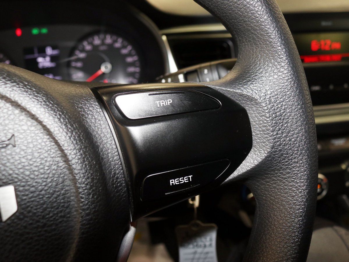 Foto Kia Rio 23