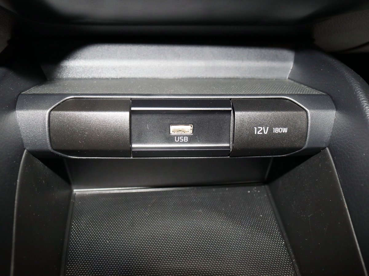 Foto Kia Rio 24