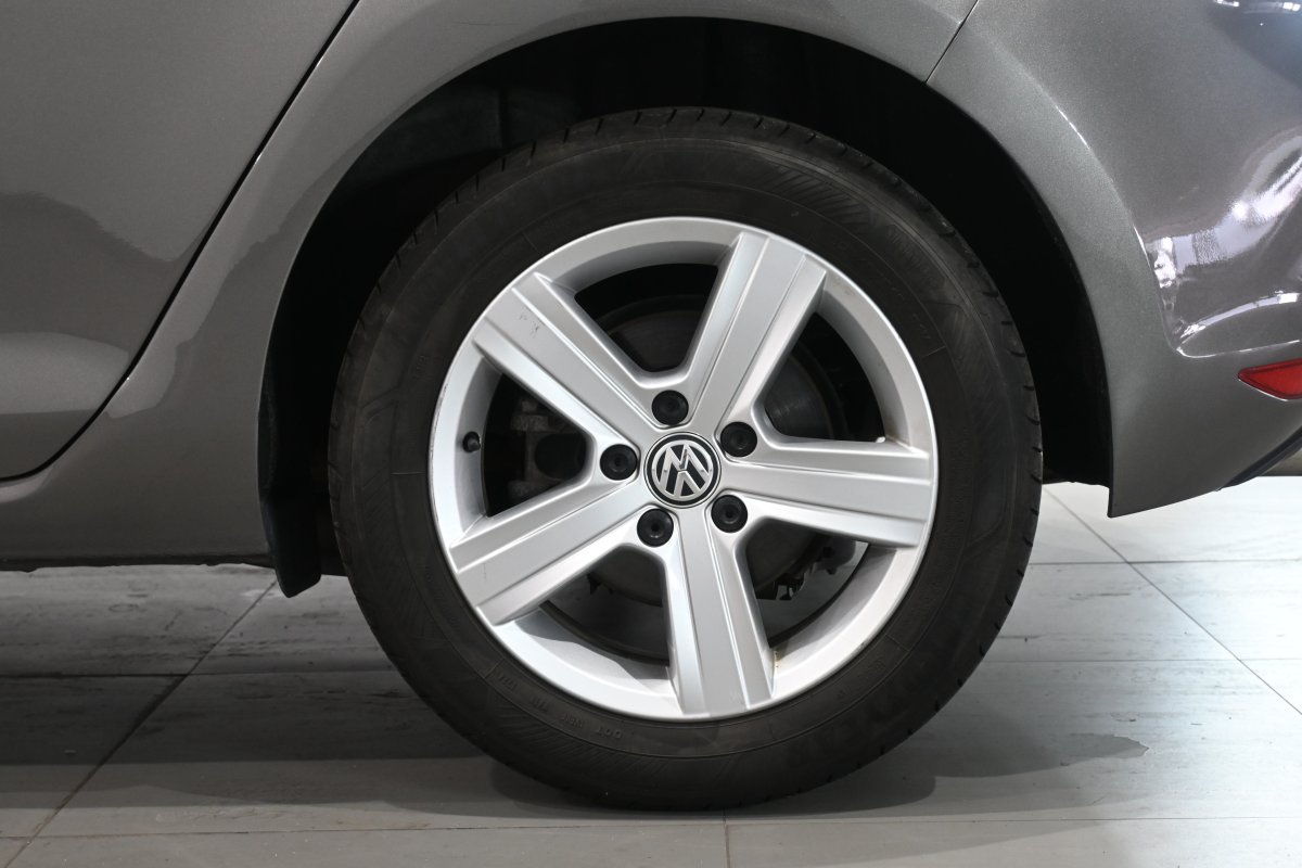 Foto Volkswagen Golf 25