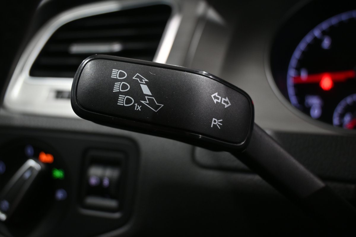 Foto Volkswagen Golf 21