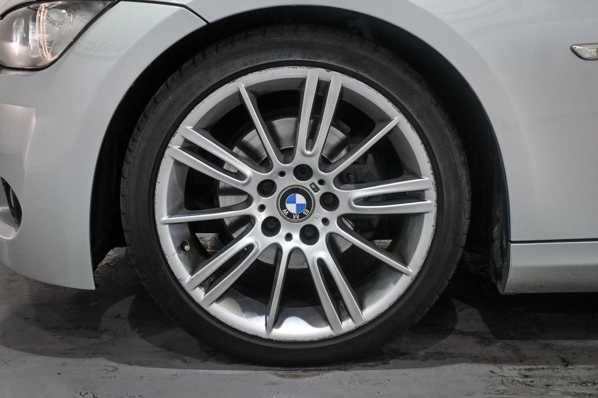 Foto Bmw Serie 3 28