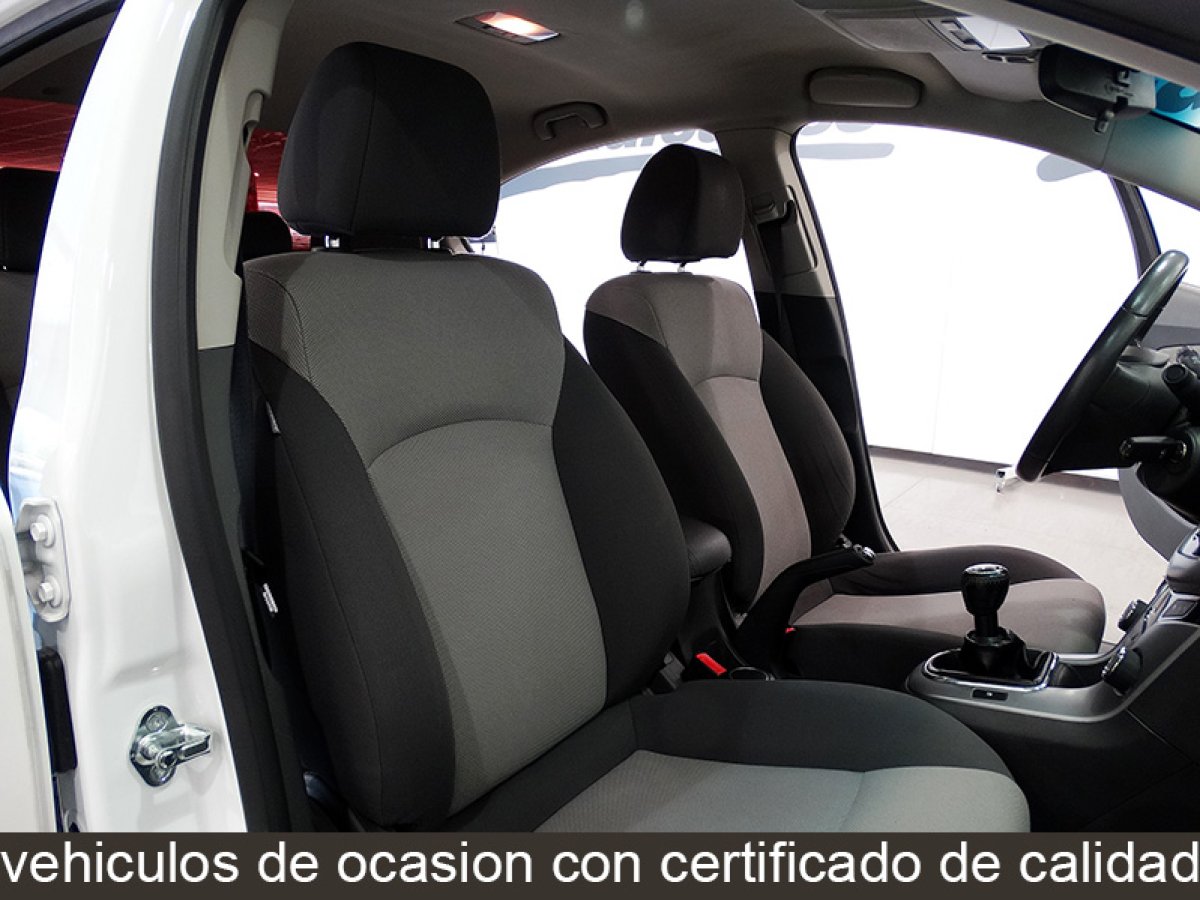 Foto Chevrolet Cruze 23