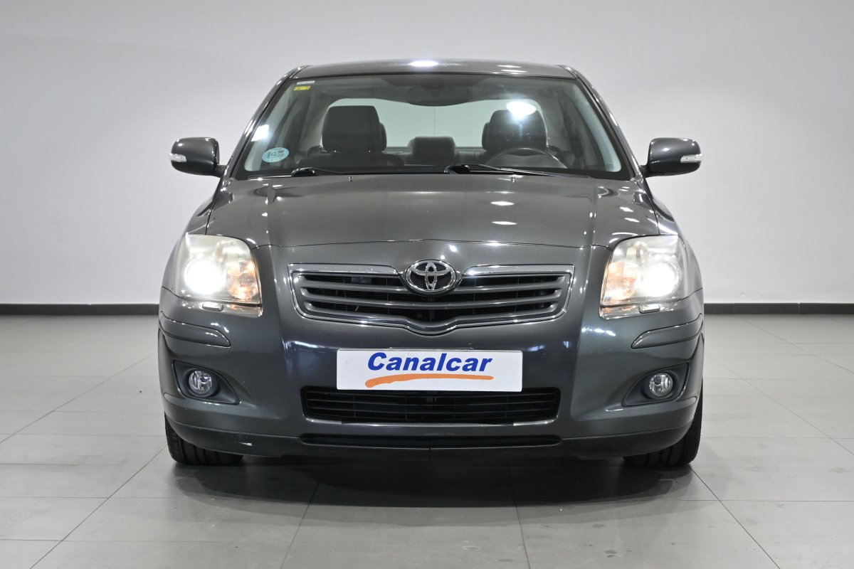 Foto Toyota Avensis 2
