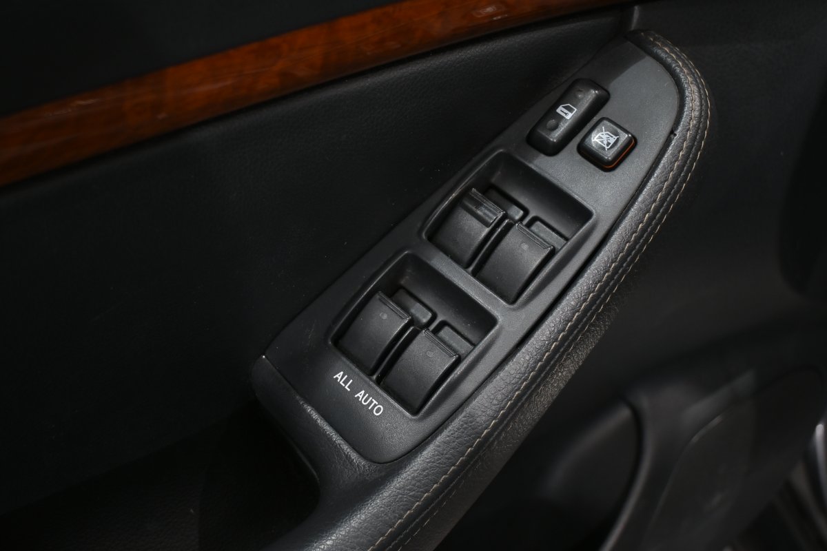 Foto Toyota Avensis 26