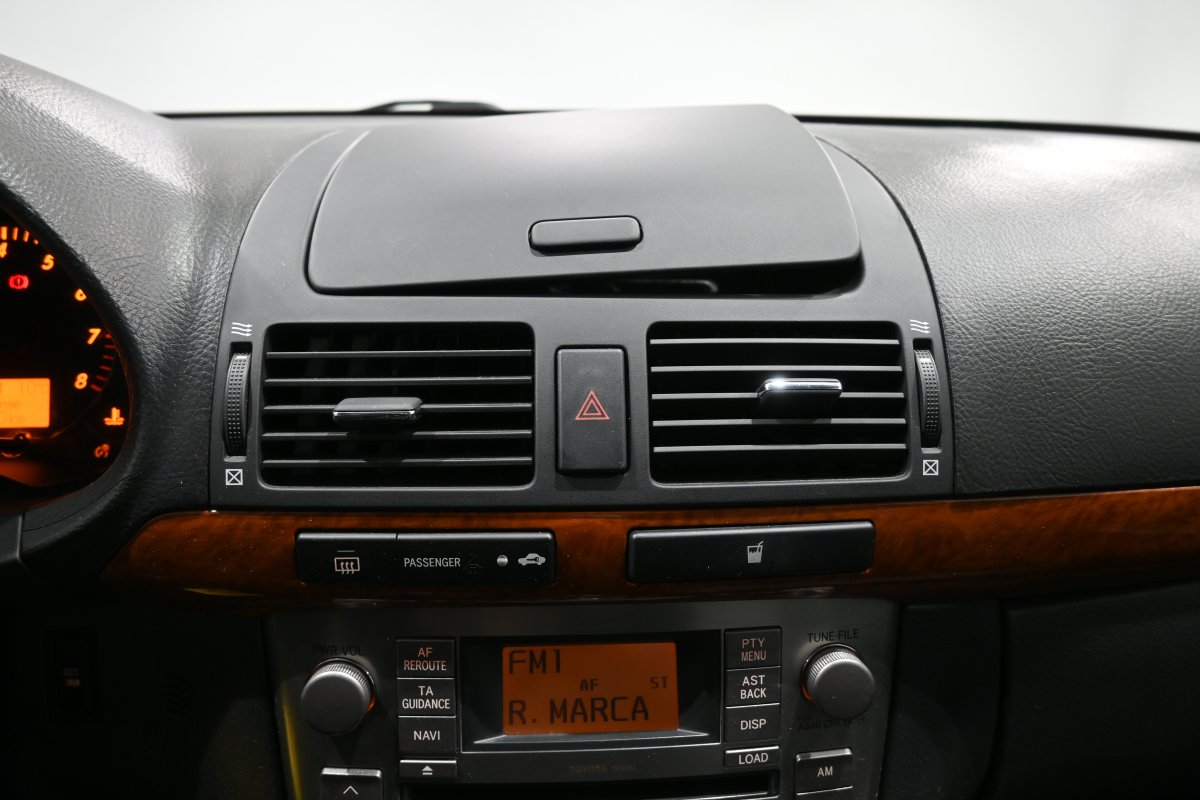 Foto Toyota Avensis 15