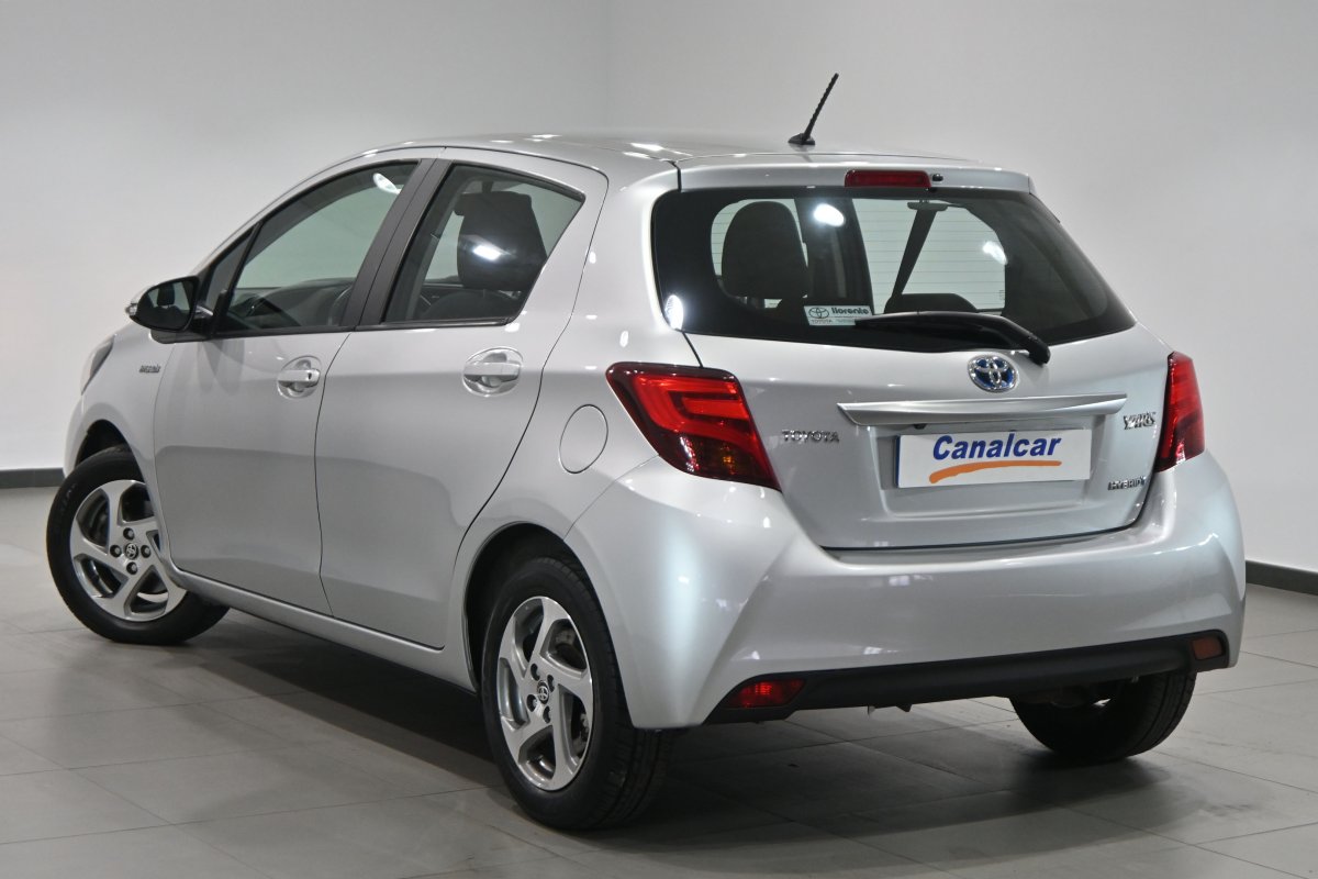 Foto Toyota Yaris 6