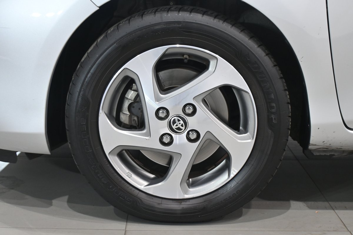 Foto Toyota Yaris 28