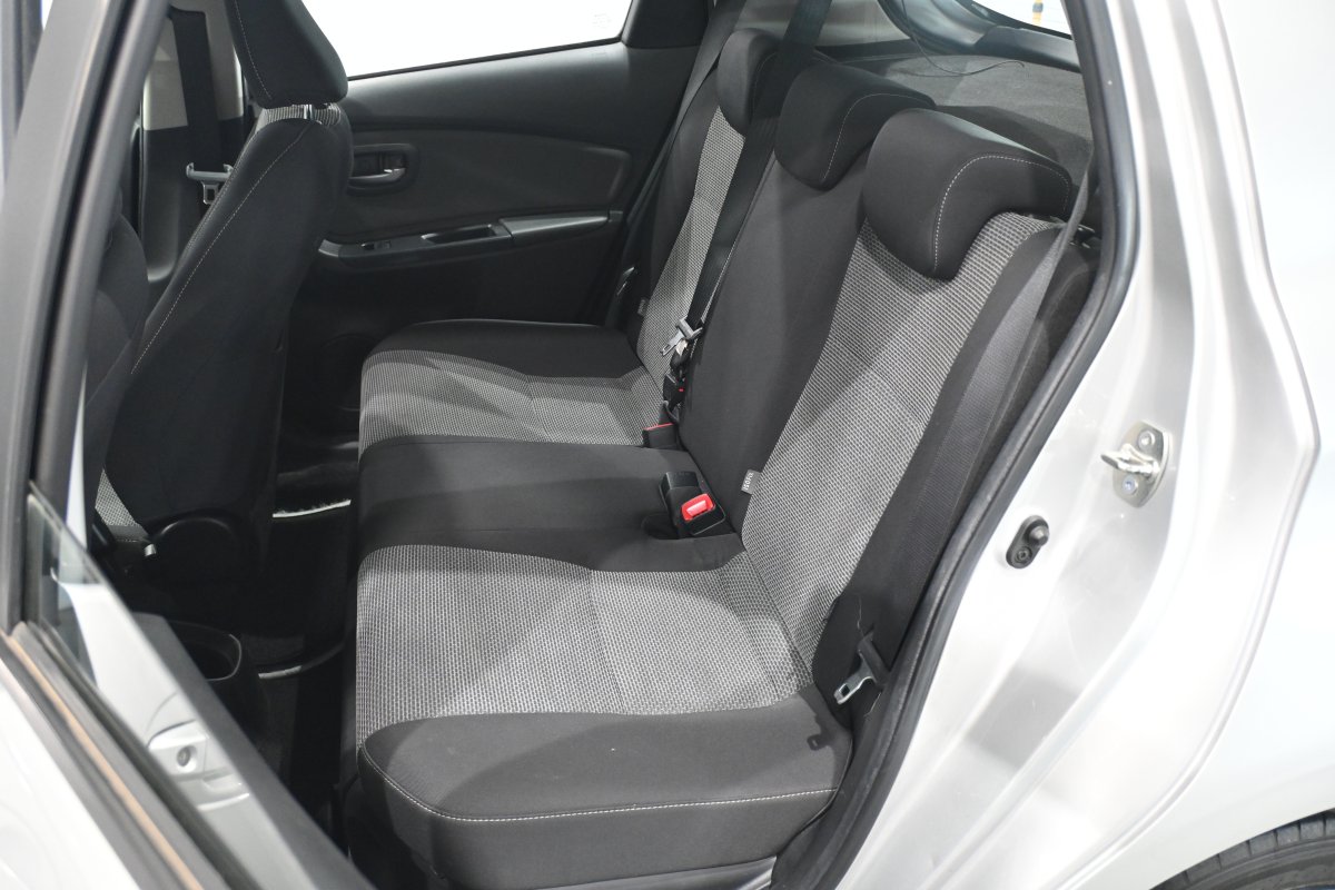 Foto Toyota Yaris 11