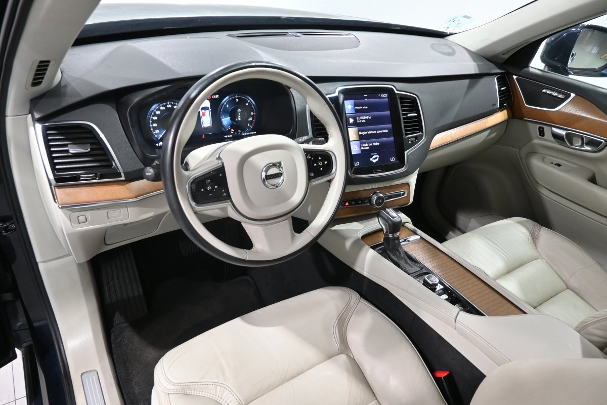 Foto Volvo XC90 10