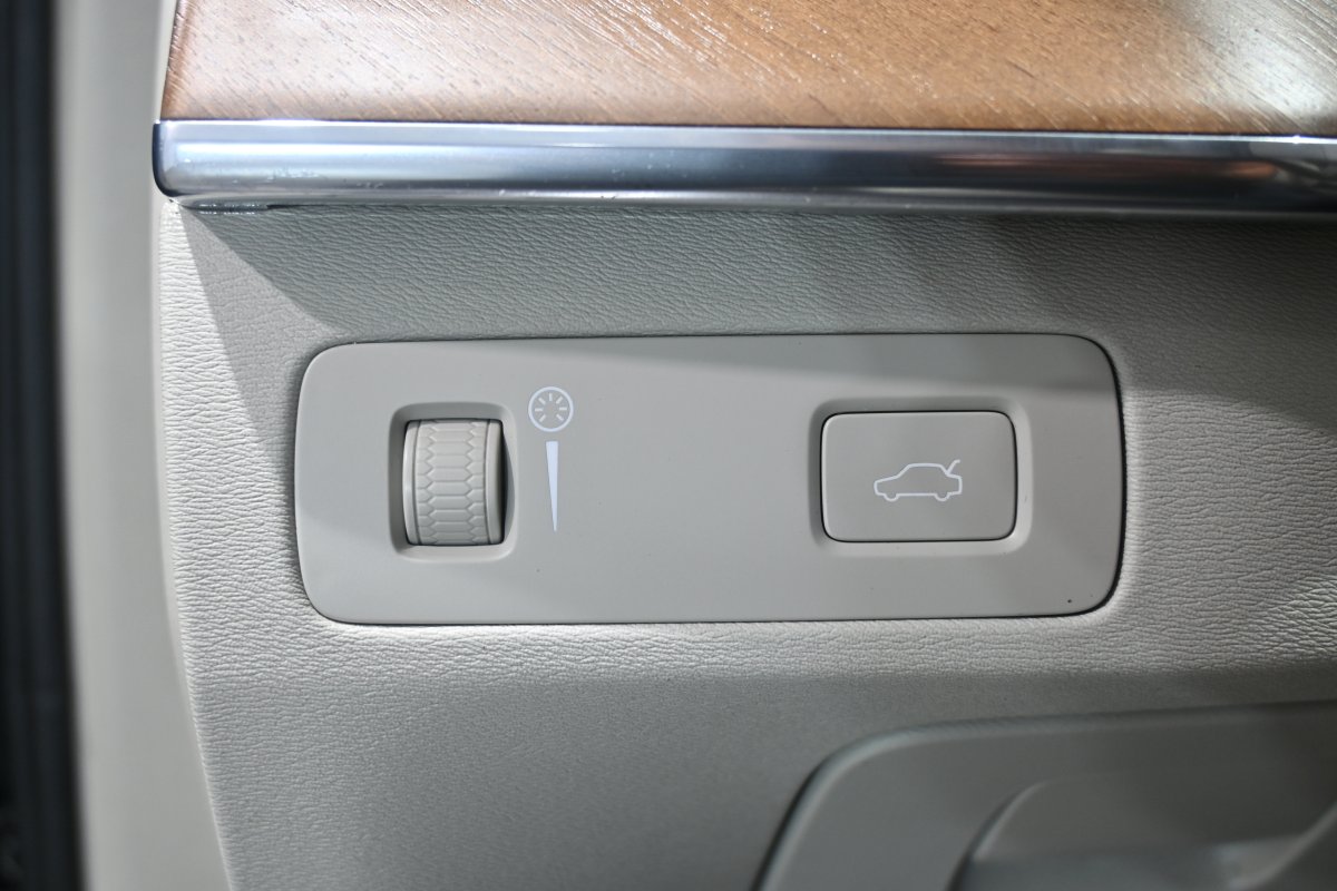 Foto Volvo XC90 28