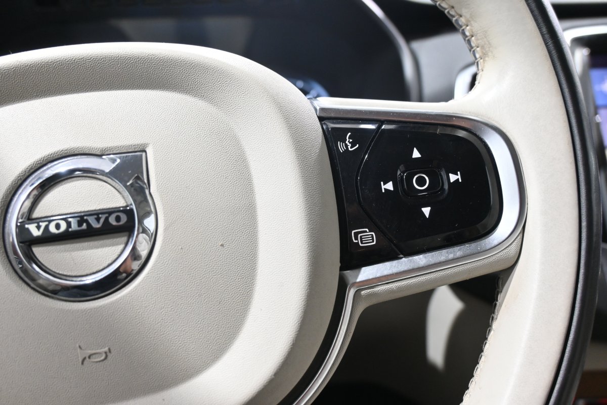 Foto Volvo XC90 25