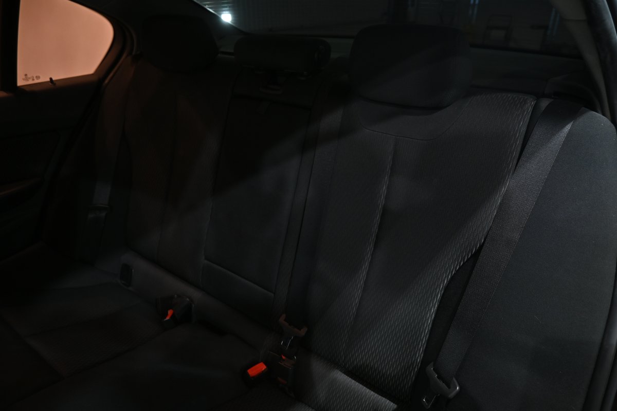 Foto Bmw 318d 12