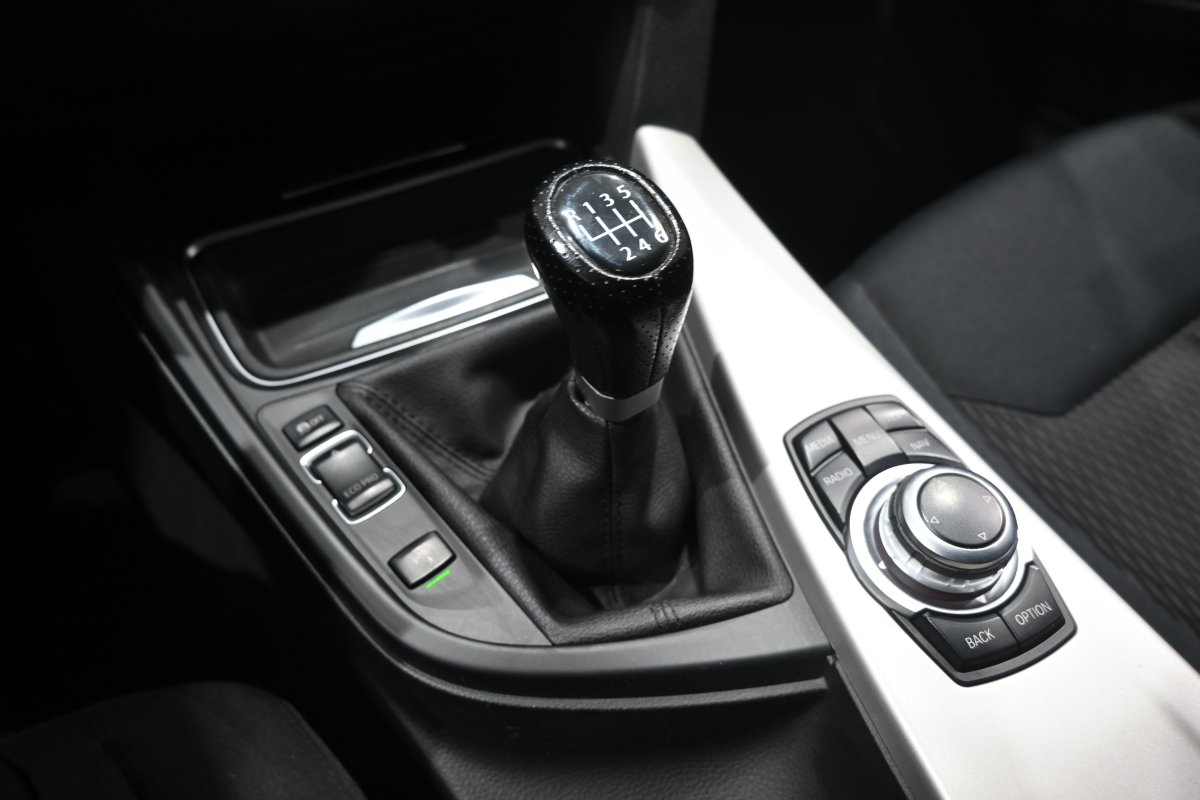 Foto Bmw 318d 19