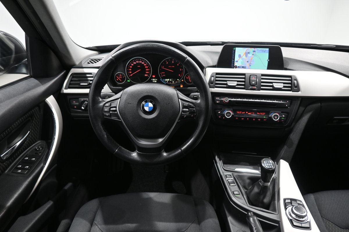 Foto Bmw 318d 18