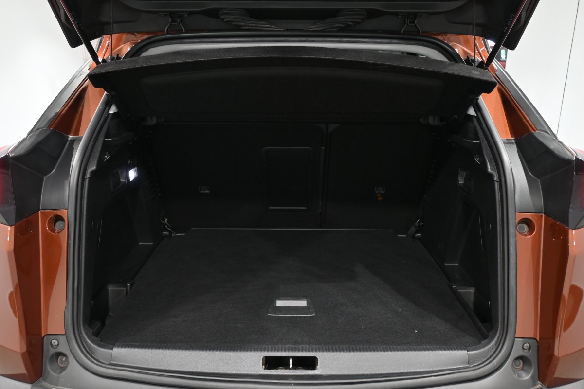 Foto Peugeot NUEVO 8