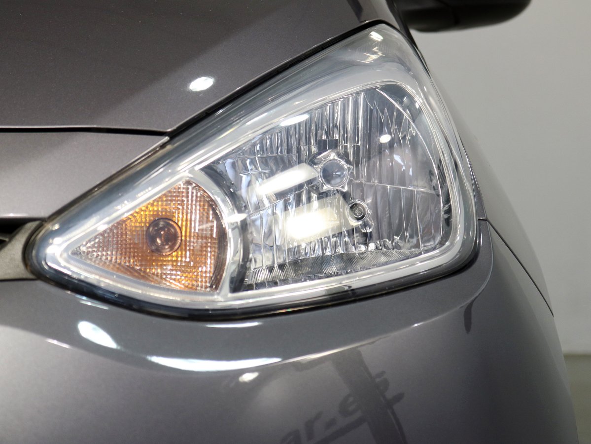 Foto Hyundai i10 12