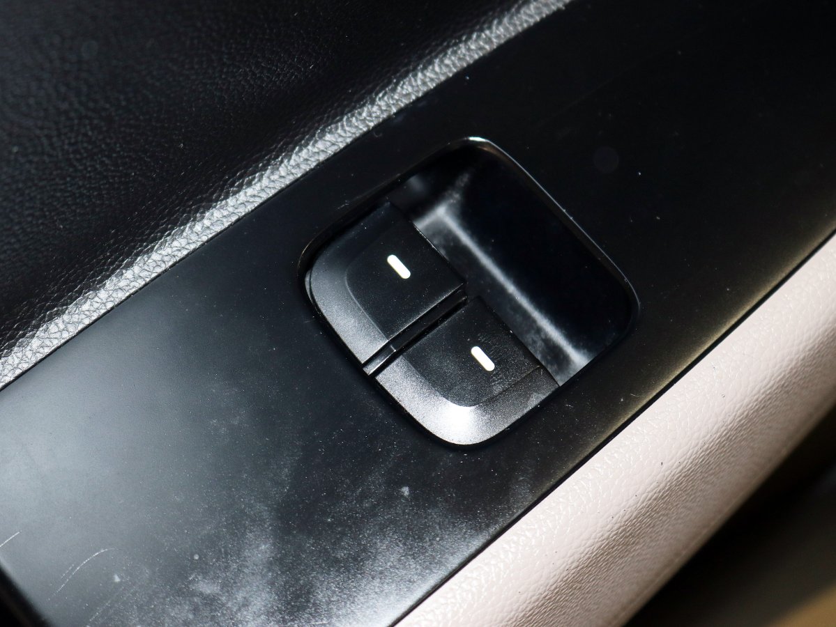 Foto Hyundai i10 18