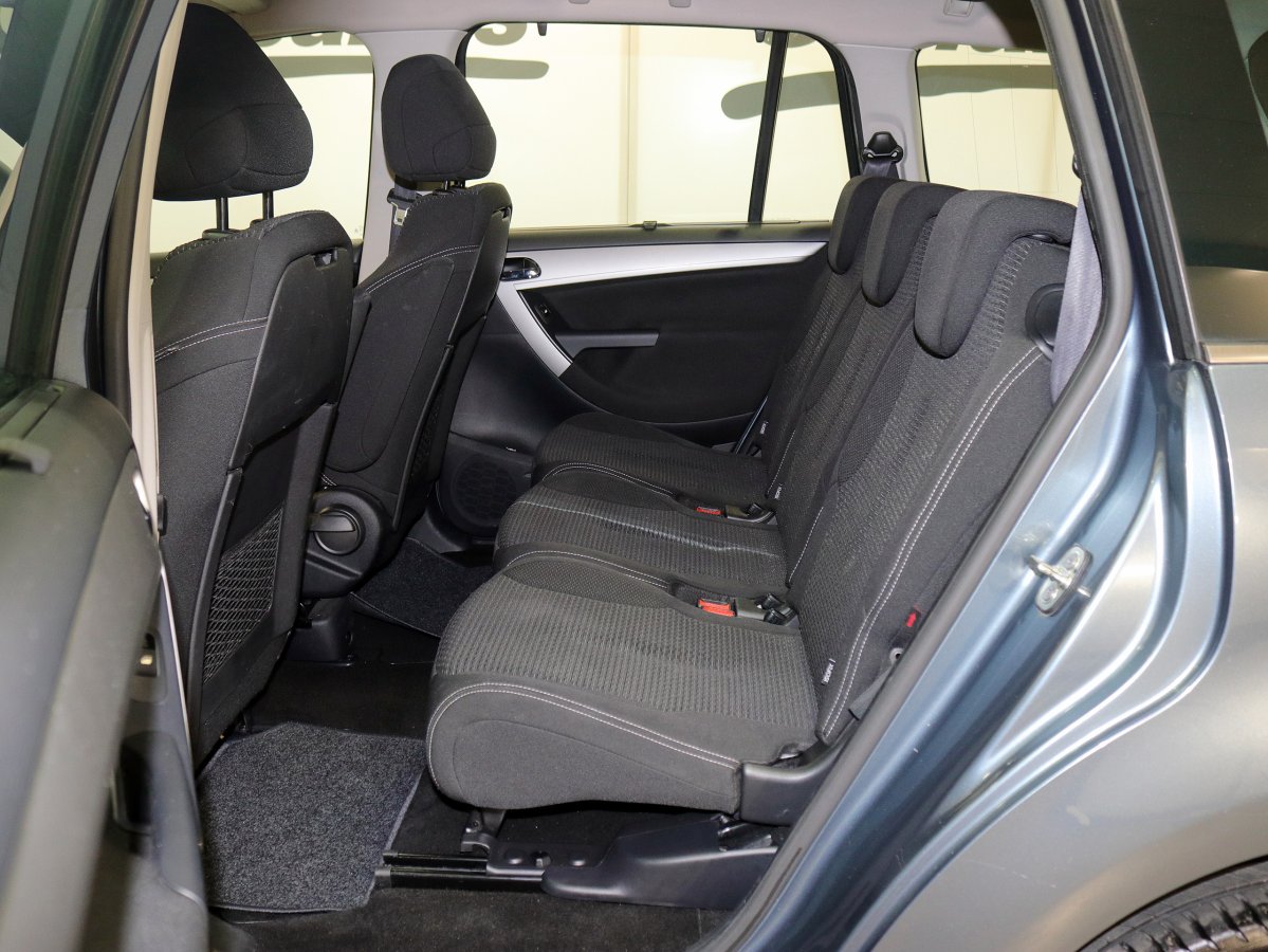 Foto Citroen Grand C4 Picasso 12