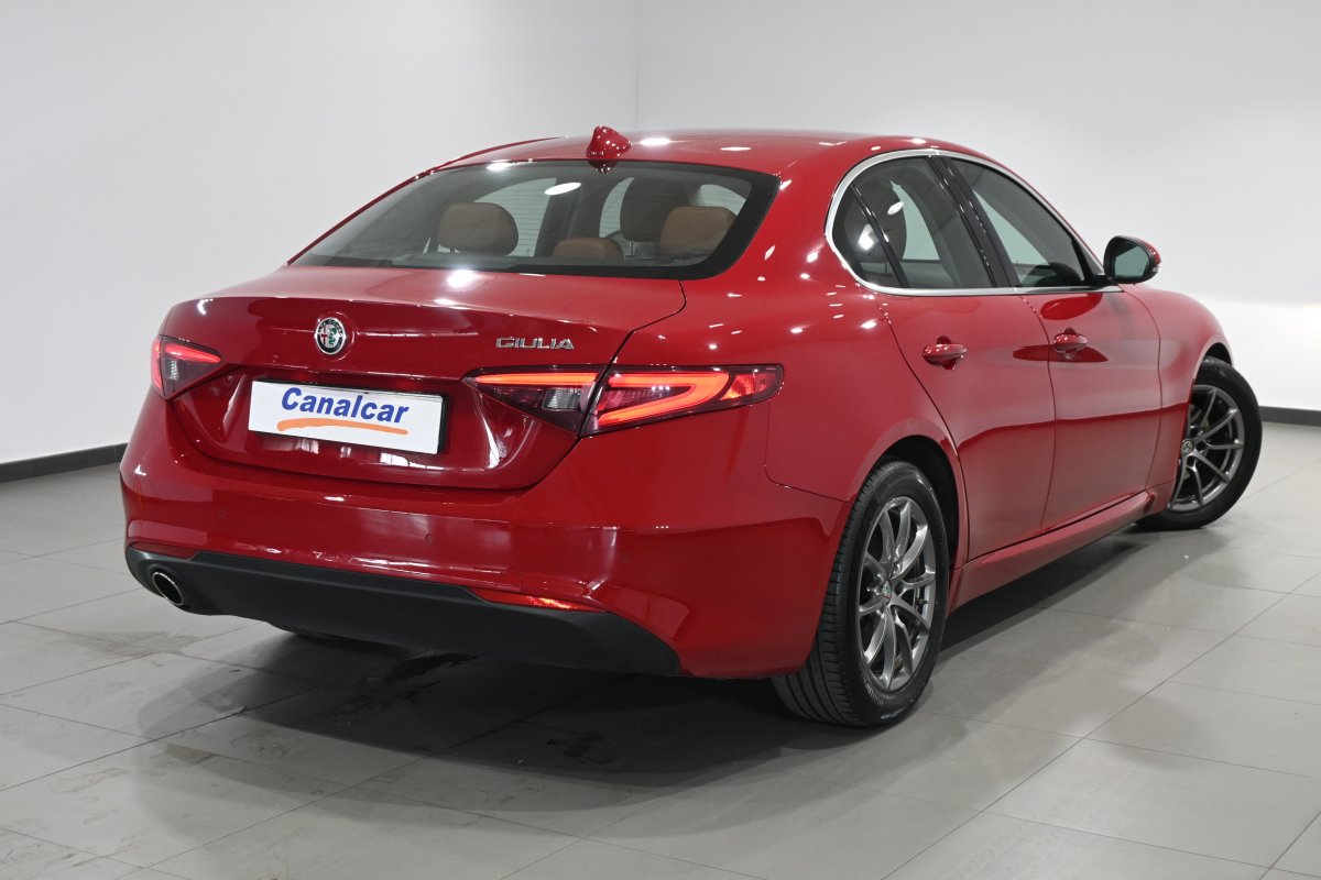 Foto Alfa Romeo GIULIA 4