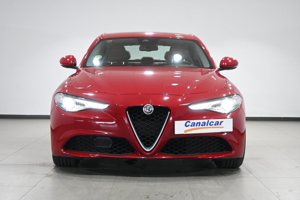 Foto Alfa Romeo GIULIA 2