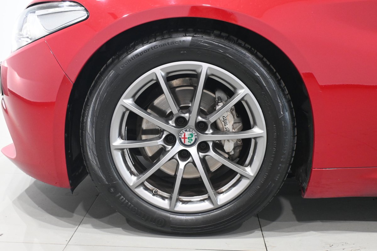 Foto Alfa Romeo GIULIA 28