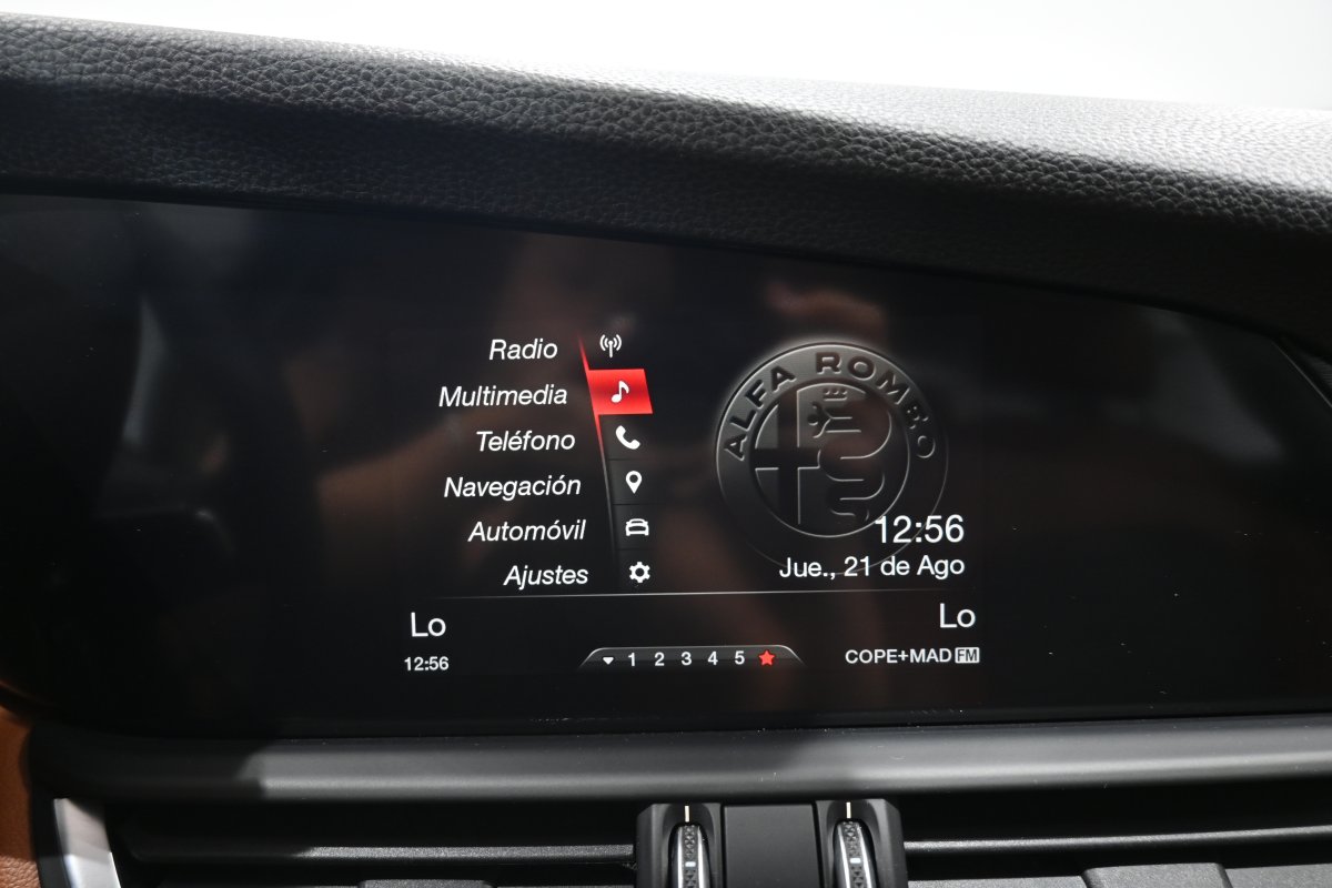 Foto Alfa Romeo GIULIA 15