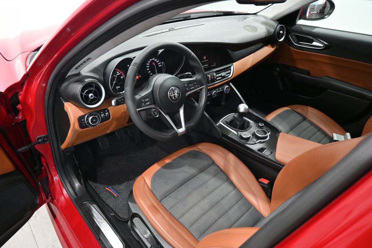 Foto Alfa Romeo GIULIA 9