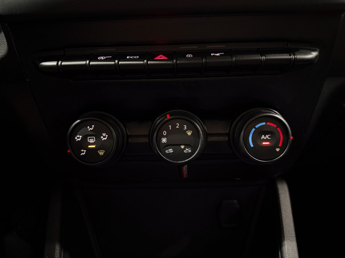 Foto Dacia Duster 11