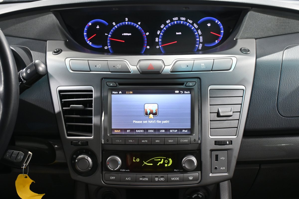 Foto Ssangyong Rodius 17