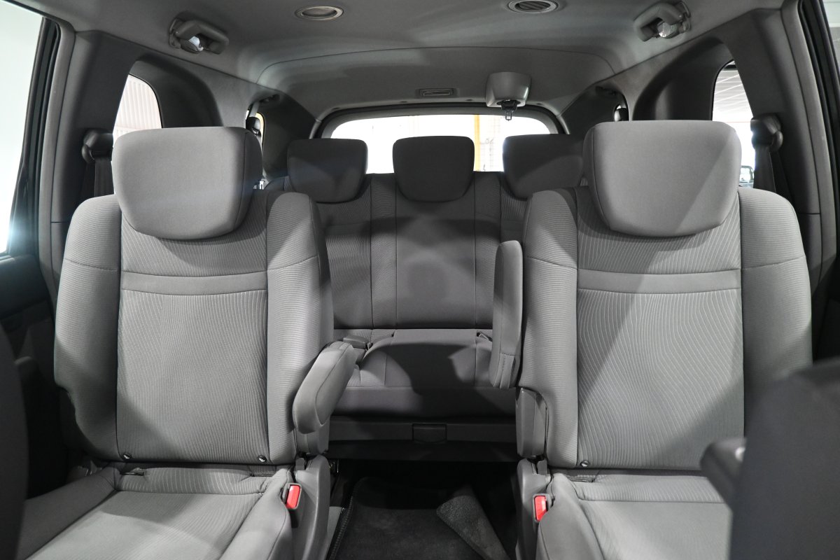 Foto Ssangyong Rodius 12