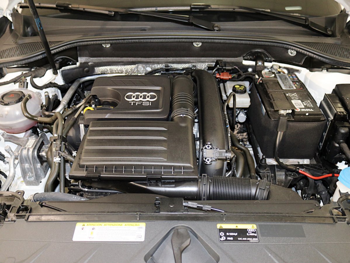 Foto Audi Q2 7