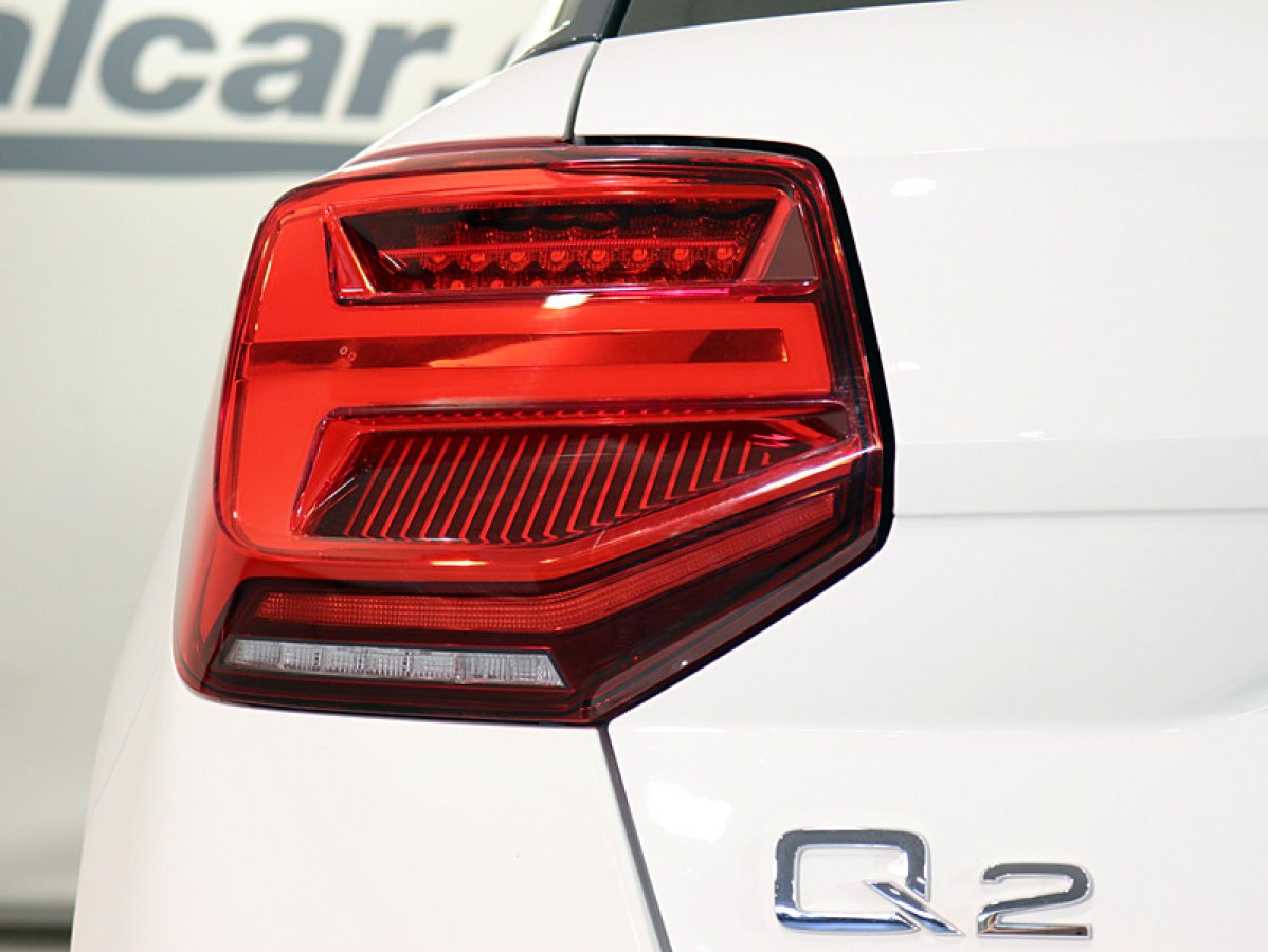 Foto Audi Q2 9
