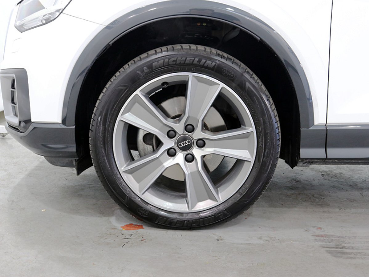 Foto Audi Q2 29