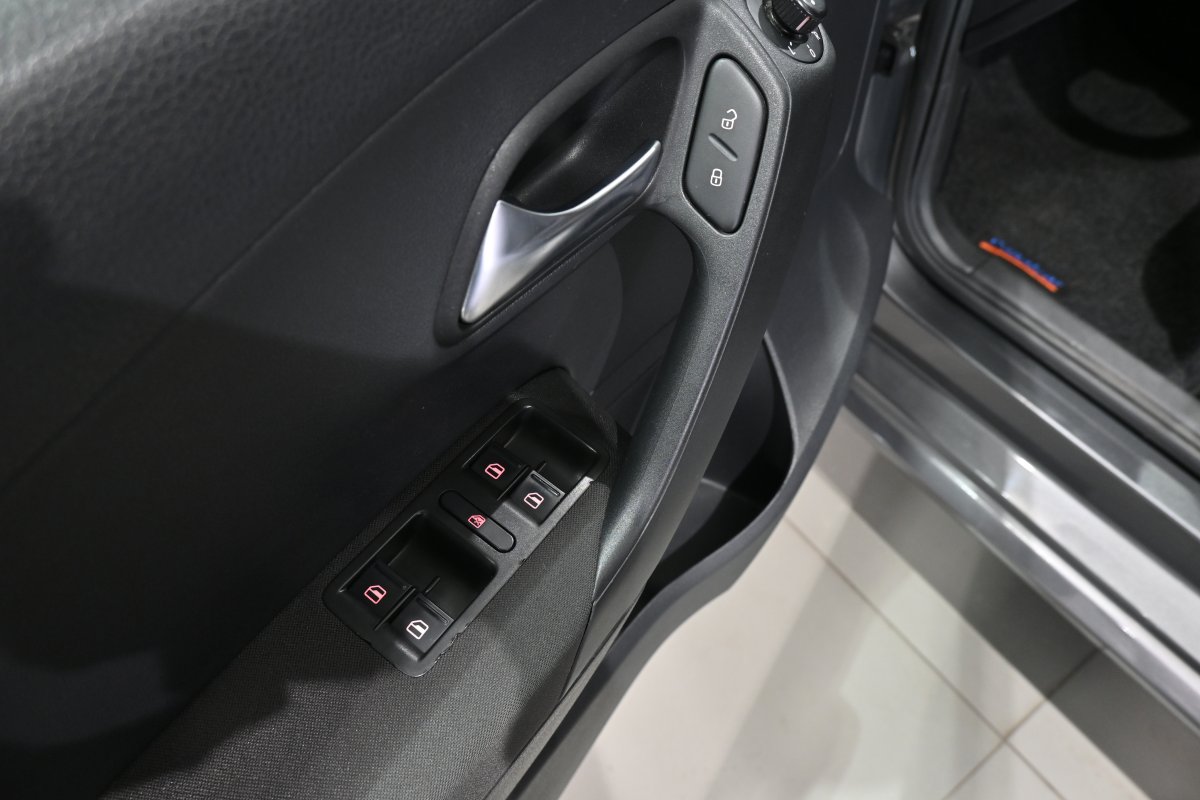 Foto Volkswagen Polo 8