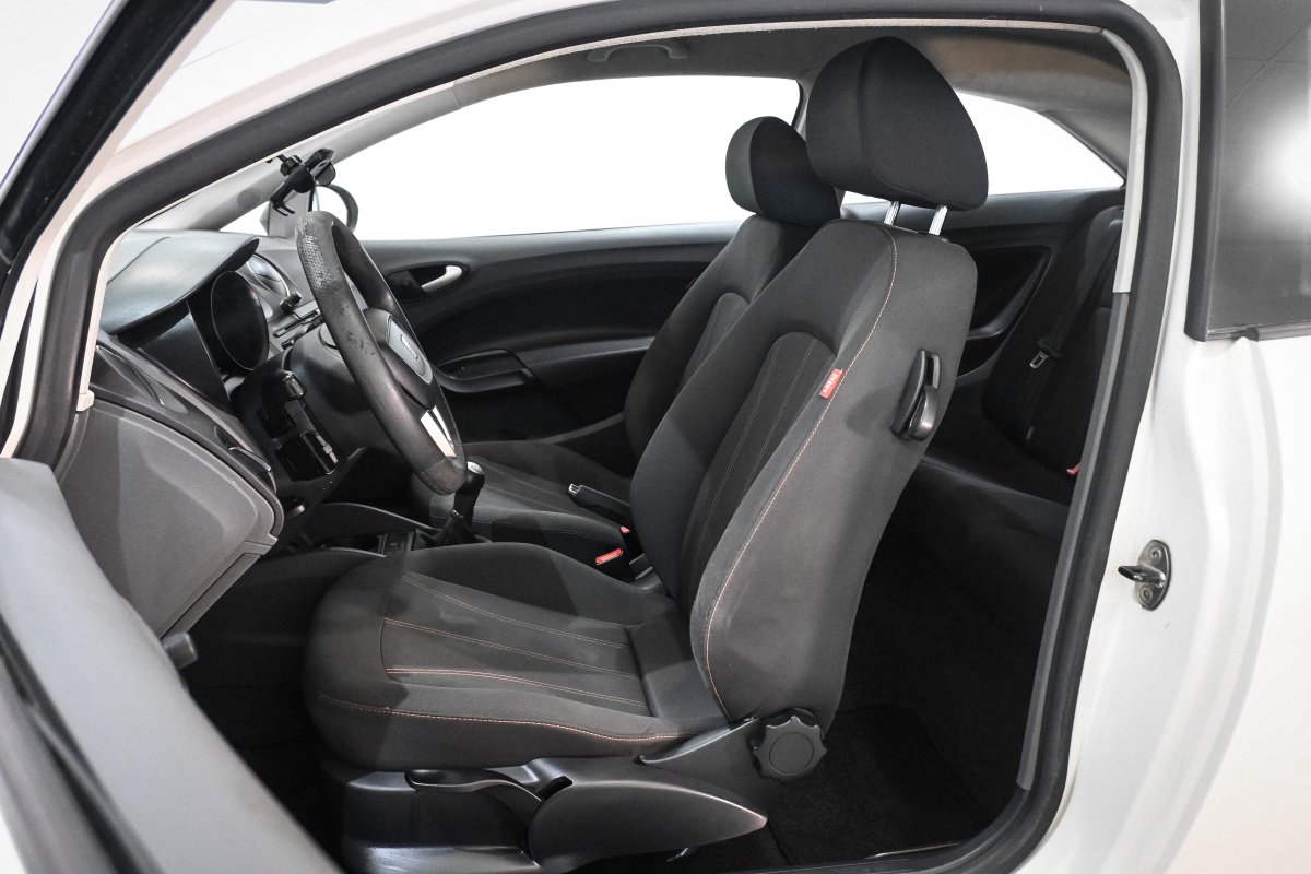 Foto Seat Ibiza 15