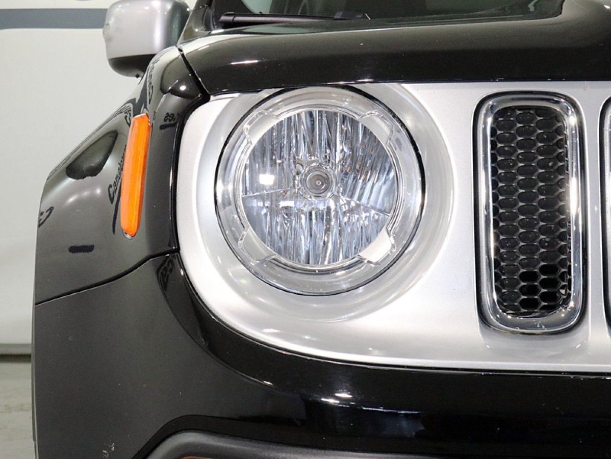 Foto Jeep Renegade 11