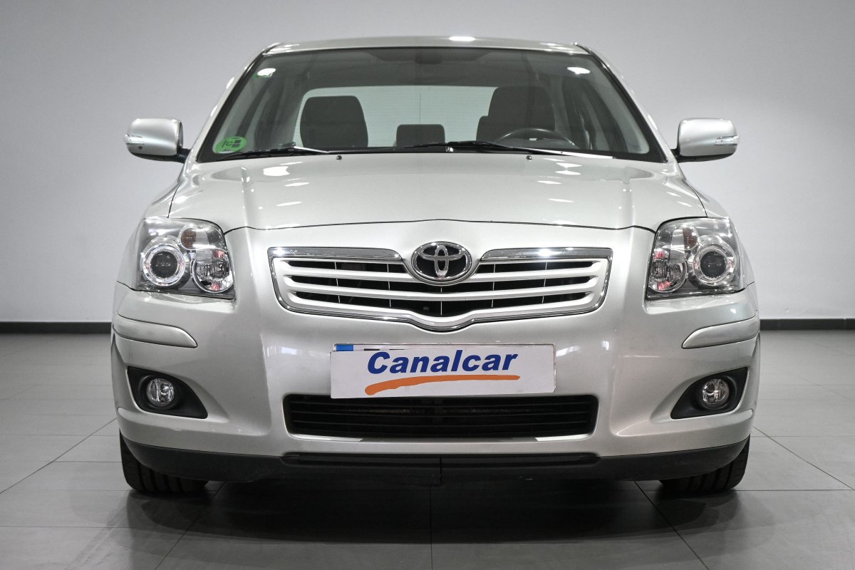 Foto Toyota Avensis 2