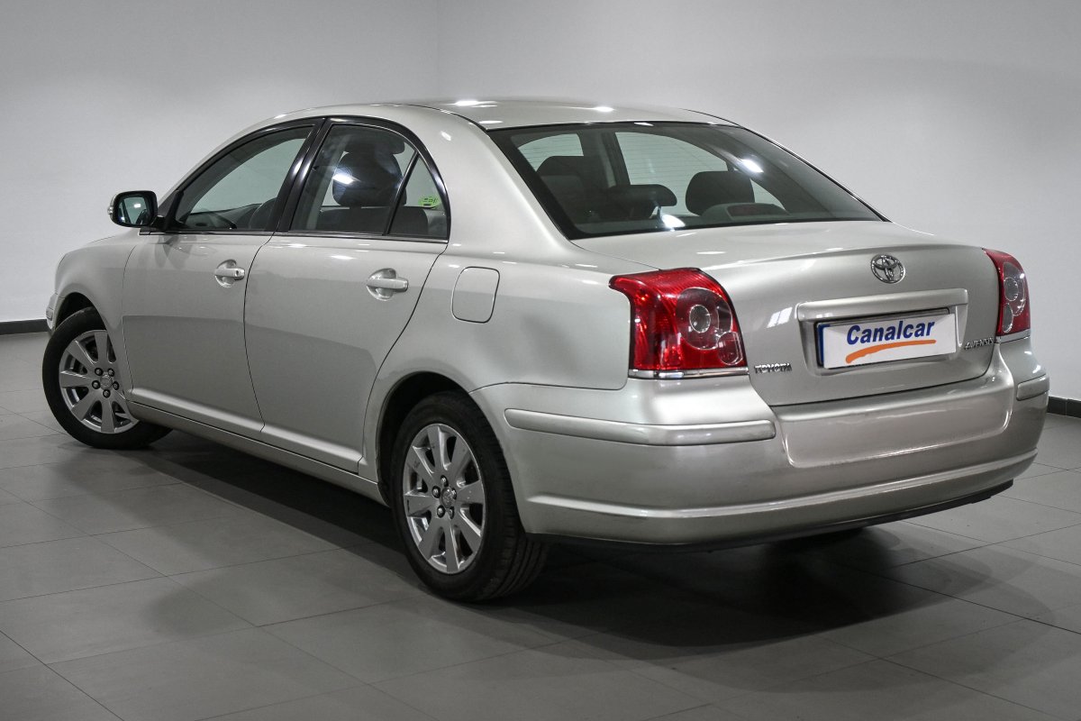 Foto Toyota Avensis 6