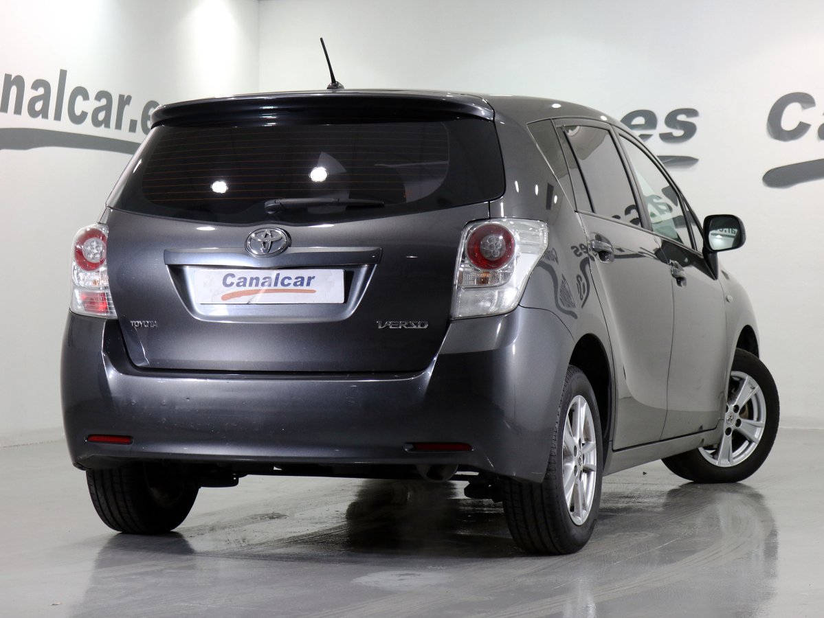 Foto Toyota Verso 4