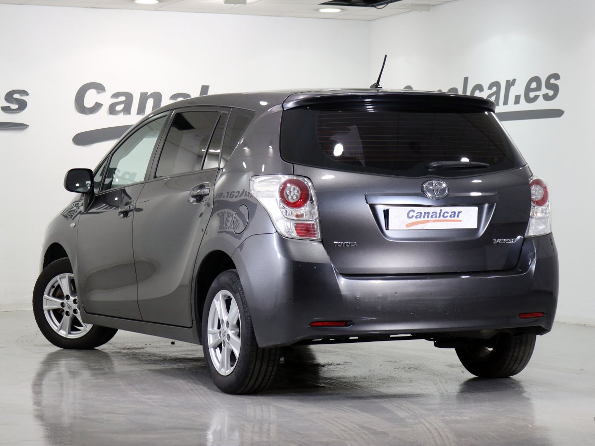 Foto Toyota Verso 6
