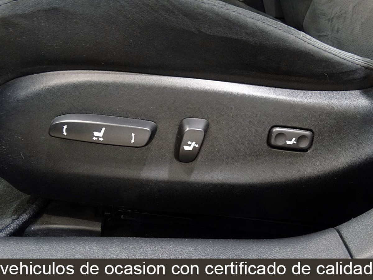 Foto Lexus IS 220d 28