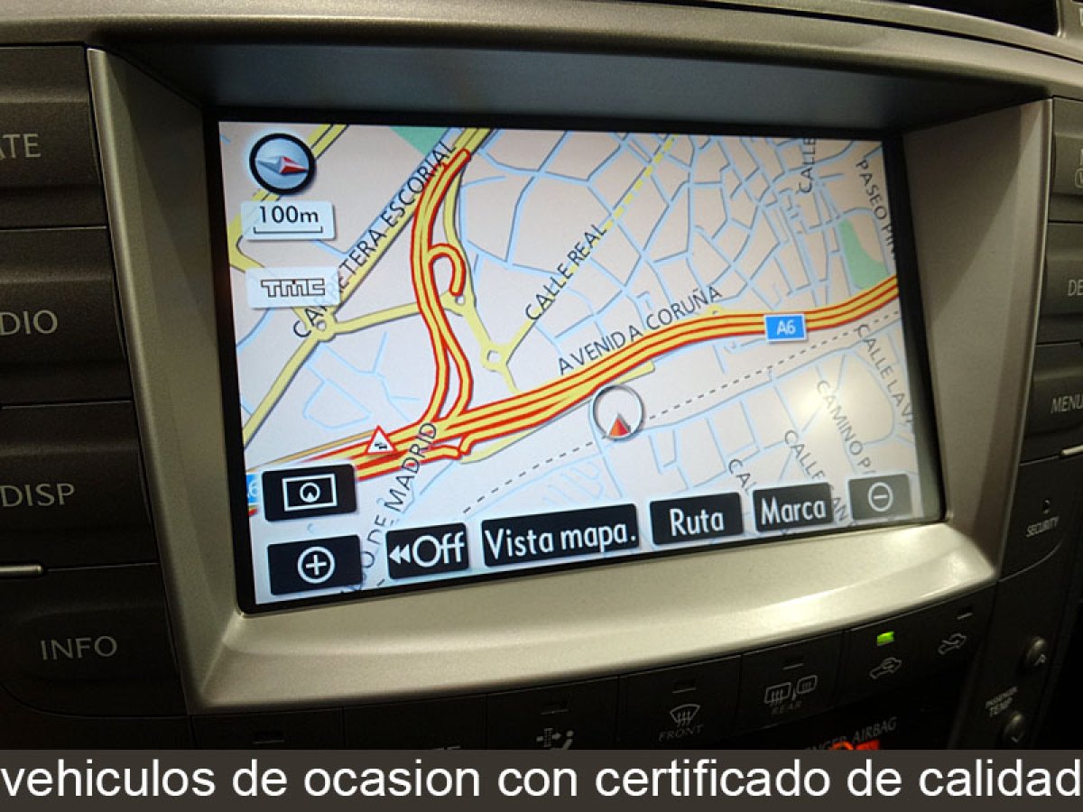 Foto Lexus IS 220d 29
