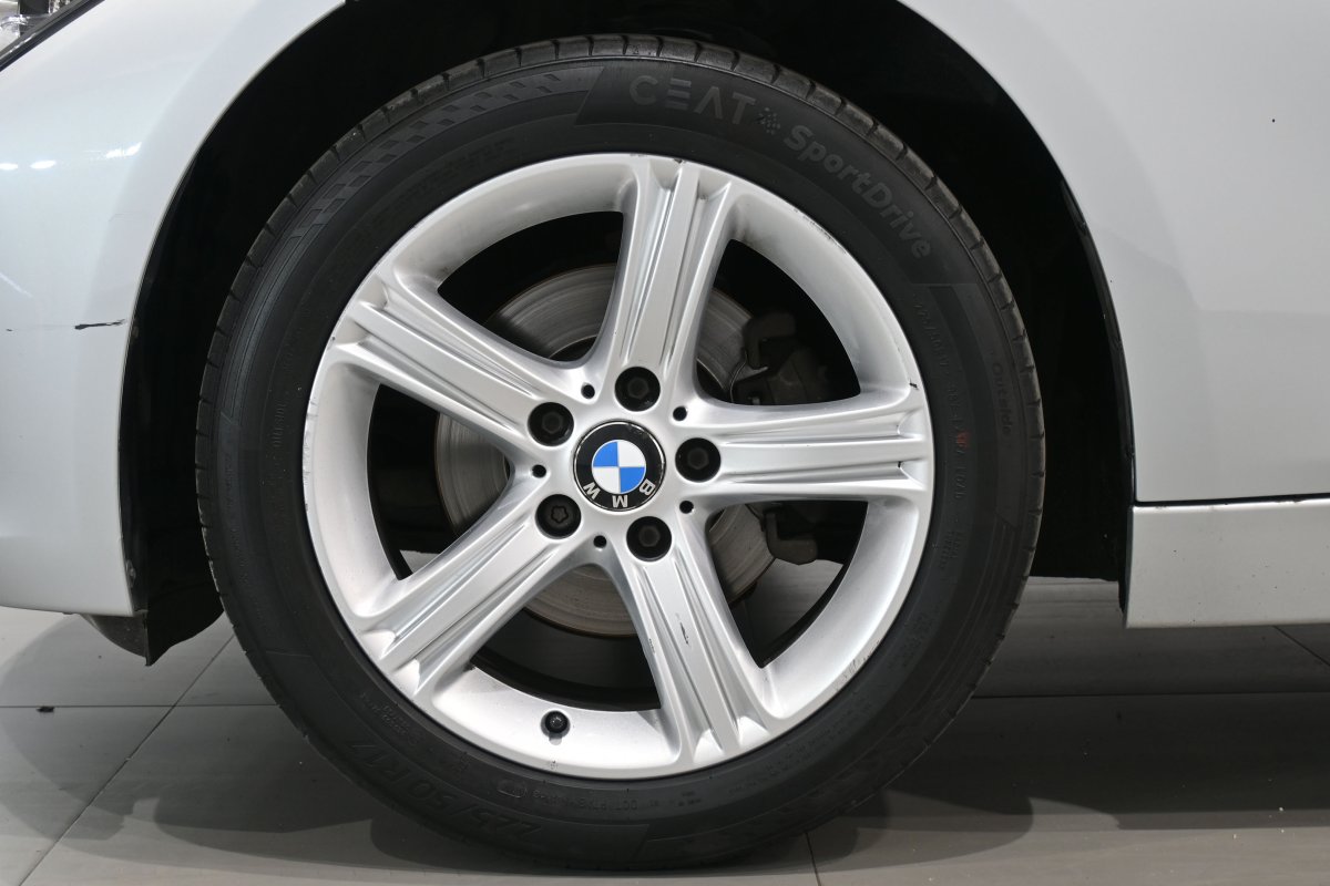 Foto Bmw 318d 27