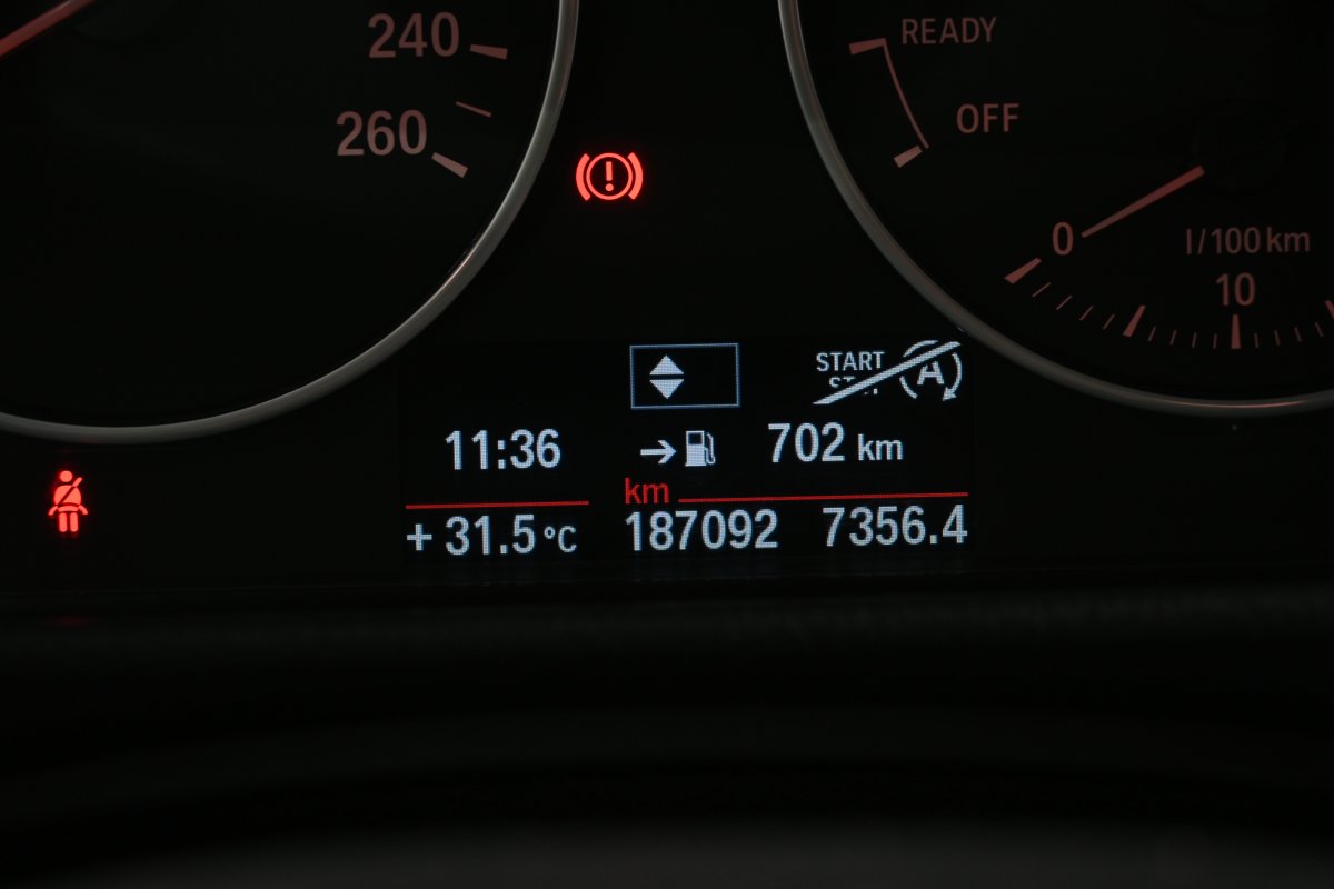 Foto Bmw 318d 13
